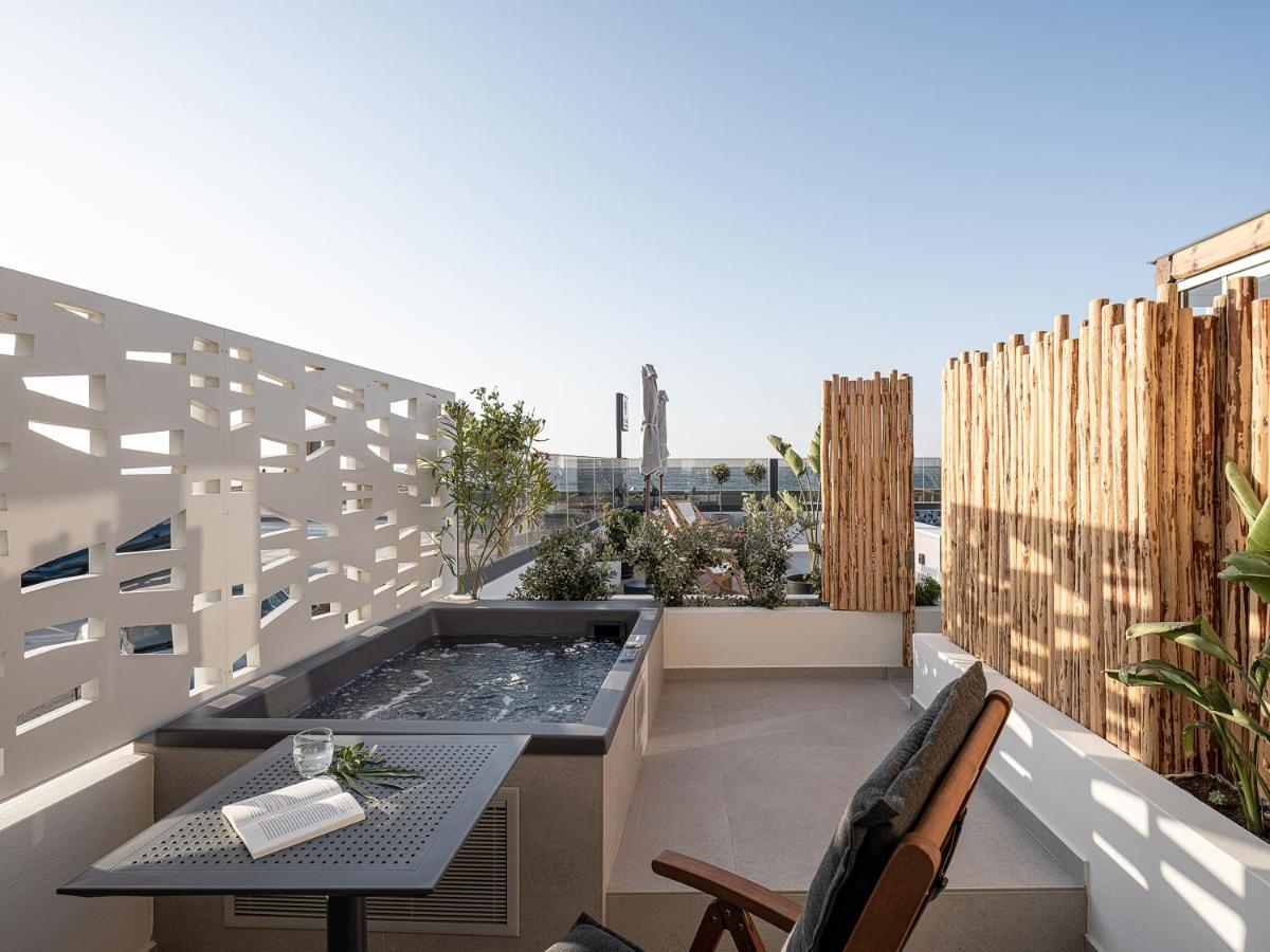 Calla Luxury Seafront Suites Rethymno  Exterior photo