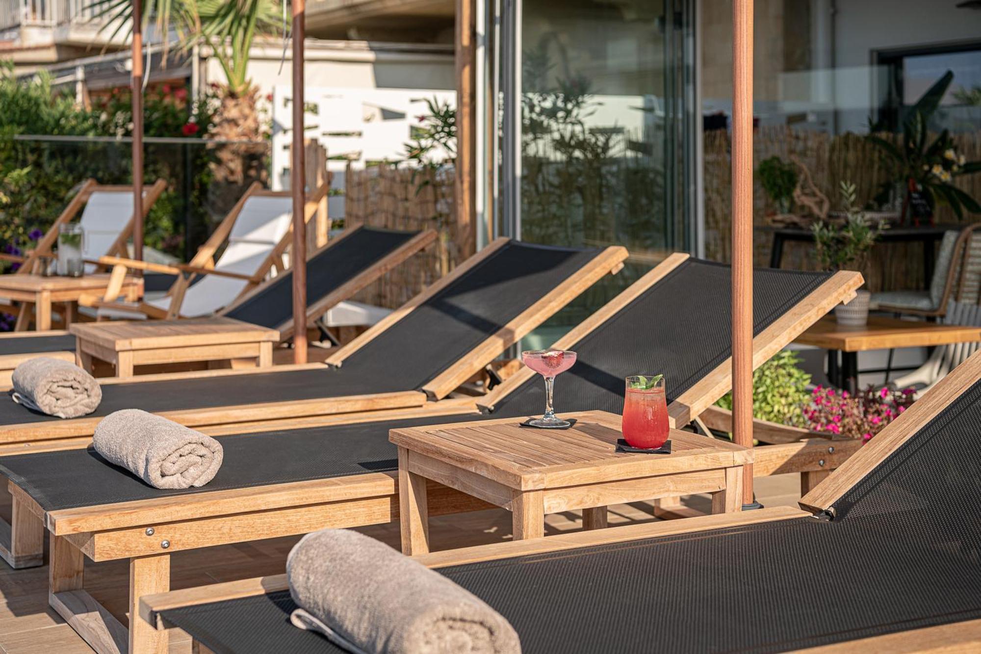 Calla Luxury Seafront Suites Rethymno  Exterior photo